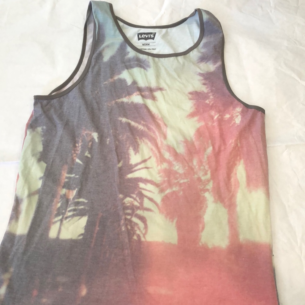 NWOT MENS TANK